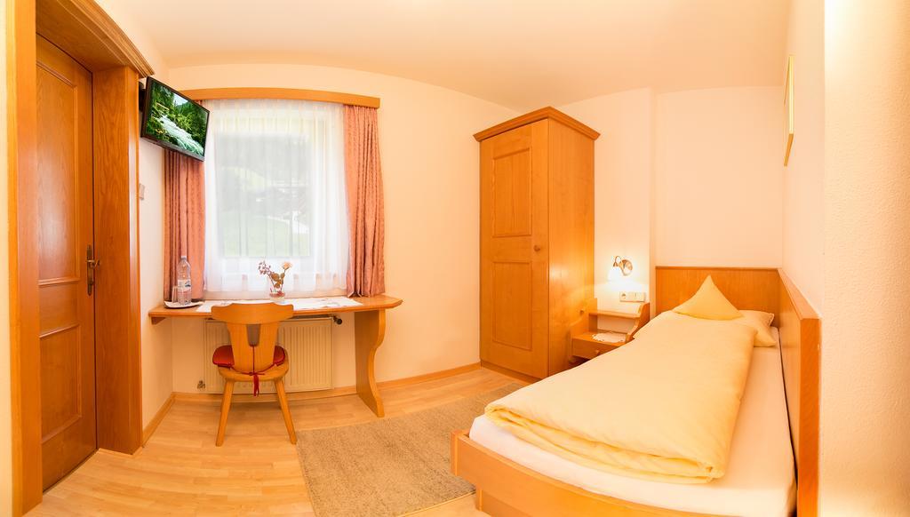 Haus Sonnenseit'N Hotel Neustift im Stubaital Bagian luar foto